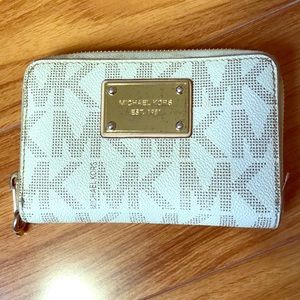 Michael Kors wallet/wristlet